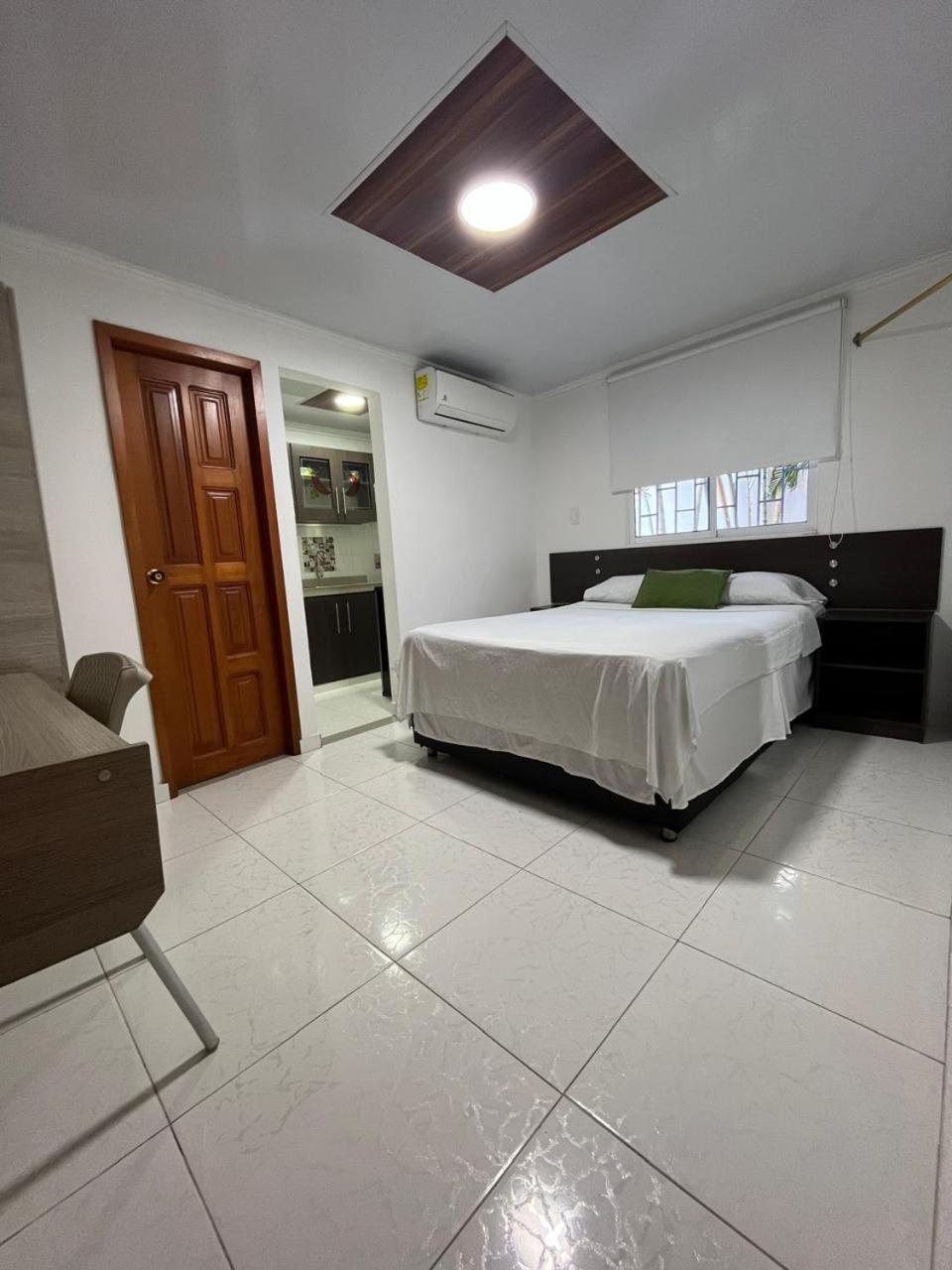 Ayenda Santos 1323 Barranquilla (Atlantico)